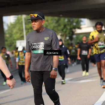 Runner Photo 6367469