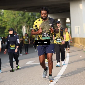 Runner Photo 6367544