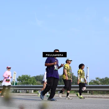 Runner Photo 6367553