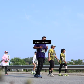 Runner Photo 6367568