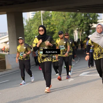 Runner Photo 6367600