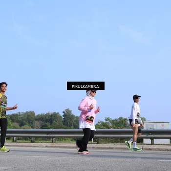 Runner Photo 6367612