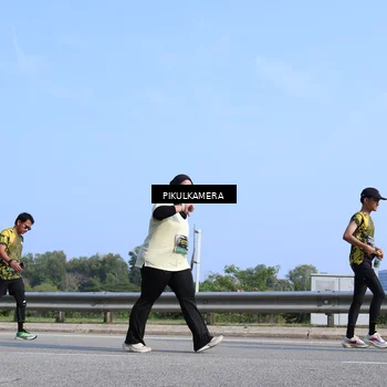 Runner Photo 6367700