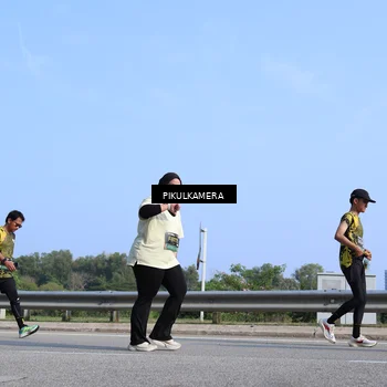 Runner Photo 6367703