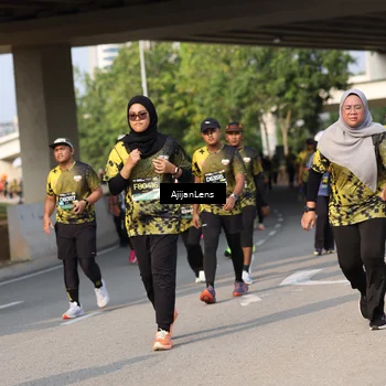 Runner Photo 6367723