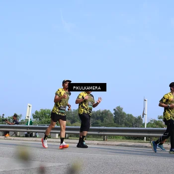 Runner Photo 6367877