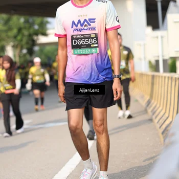 Runner Photo 6367898