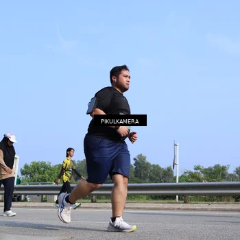 Runner Photo 6367912