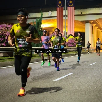 Runner Photo 6368125