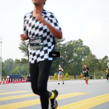 Runner Photo 6368150