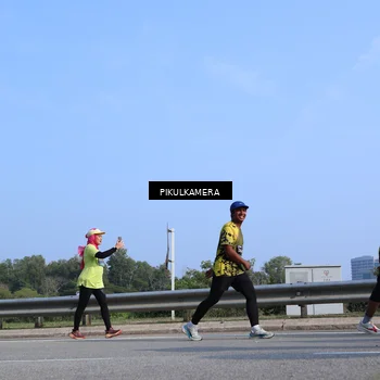 Runner Photo 6368194