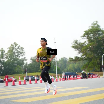 Runner Photo 6368279