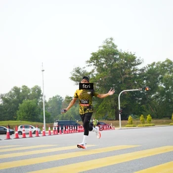 Runner Photo 6368293