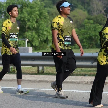 Runner Photo 6368303