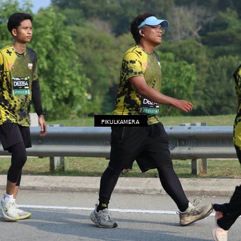 Runner Photo 6368334