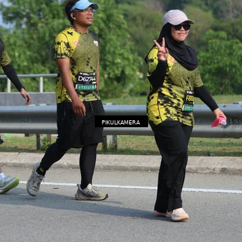 Runner Photo 6368345