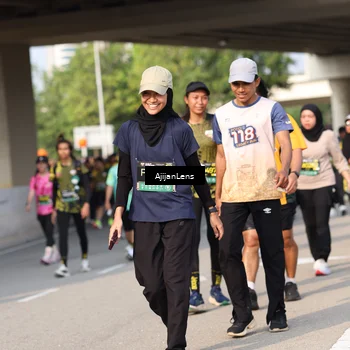 Runner Photo 6368371