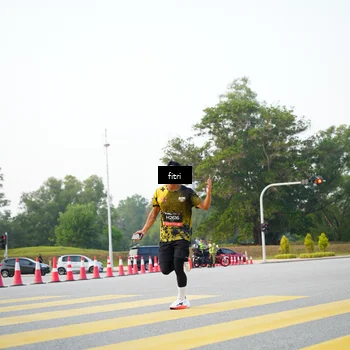 Runner Photo 6368375