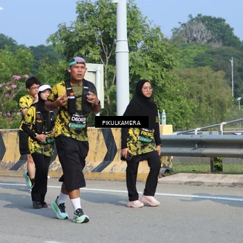 Runner Photo 6368391