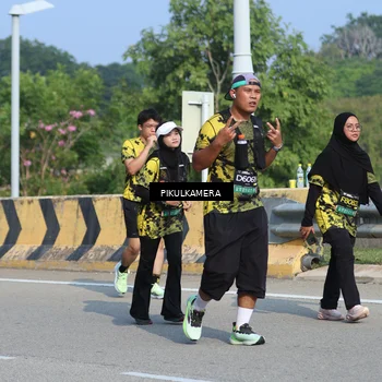 Runner Photo 6368413