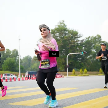 Runner Photo 6368417