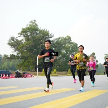 Runner Photo 6368481