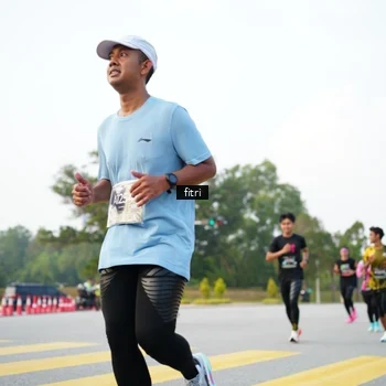 Runner Photo 6368494