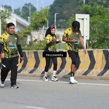 Runner Photo 6368546