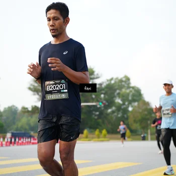 Runner Photo 6368558
