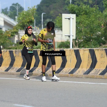 Runner Photo 6368618