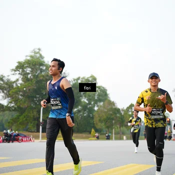 Runner Photo 6368628