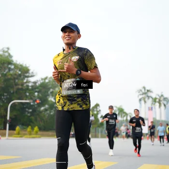 Runner Photo 6368645
