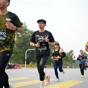 Runner Photo 6368673