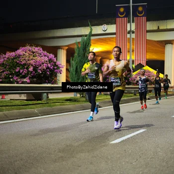 Runner Photo 6368744