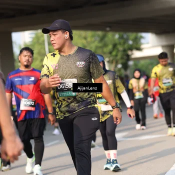 Runner Photo 6368794