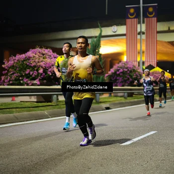 Runner Photo 6368799