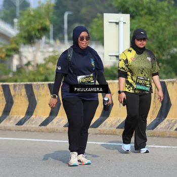 Runner Photo 6368825