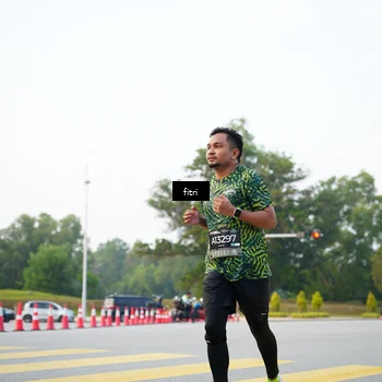 Runner Photo 6368854