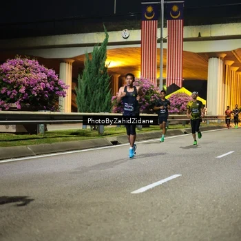 Runner Photo 6368891