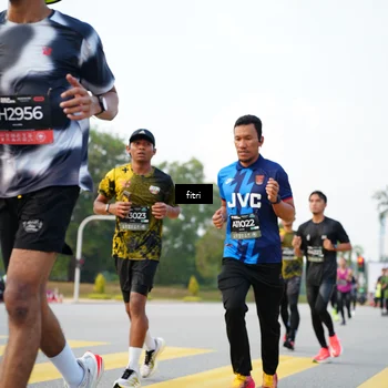 Runner Photo 6368951