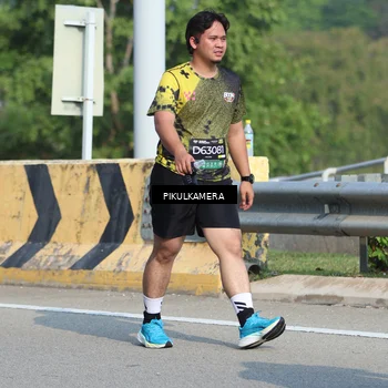 Runner Photo 6369234