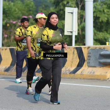 Runner Photo 6369296
