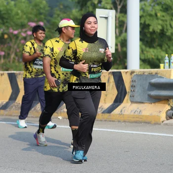 Runner Photo 6369314