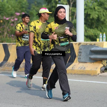 Runner Photo 6369356
