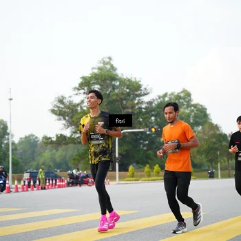 Runner Photo 6369359