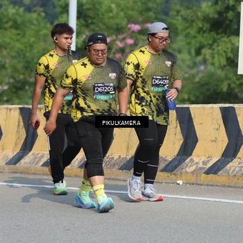 Runner Photo 6369486