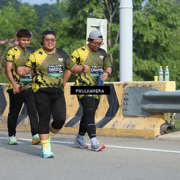Runner Photo 6369546