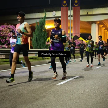 Runner Photo 6369773