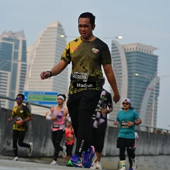 Runner Photo 6370306