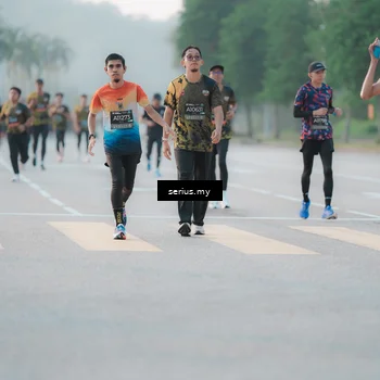 Runner Photo 6370426